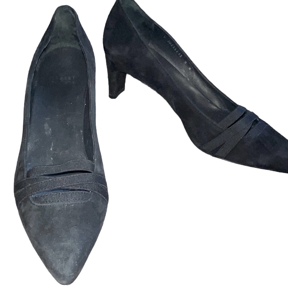 Stuart Weitzman Black Suede Pointed Toe Block Heel Pumps size 9‎